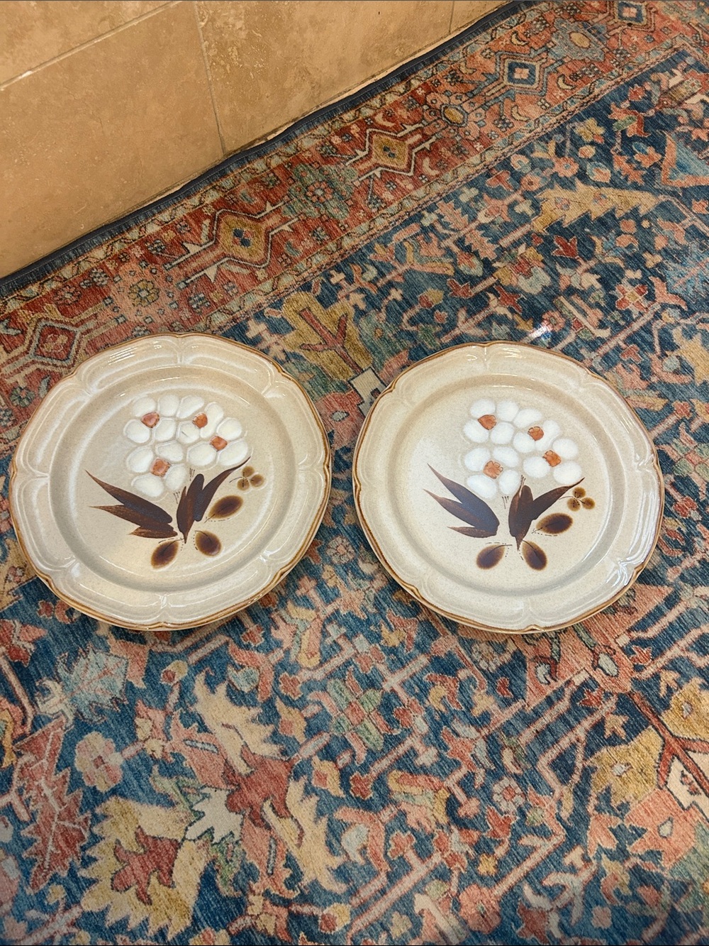 Set of 2 plates from The Classics. Japan